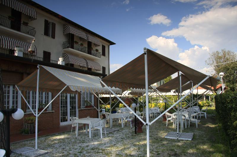 Hotel La Pineta Al Mare 3*